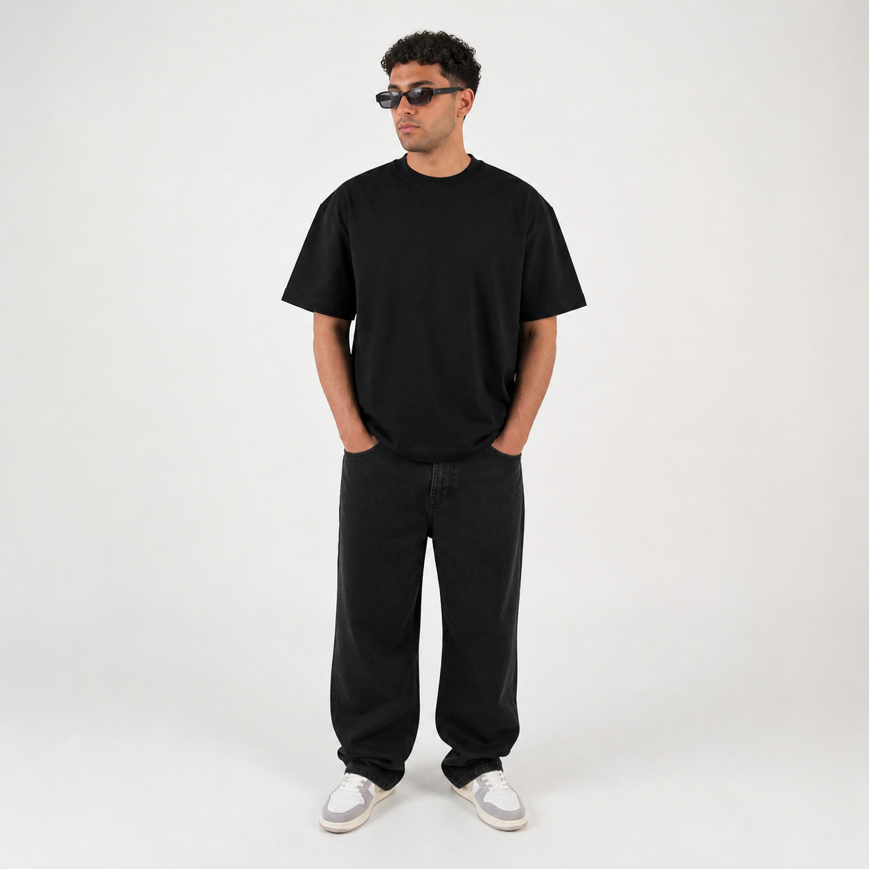 LeviO Essential Black Boxy Tee